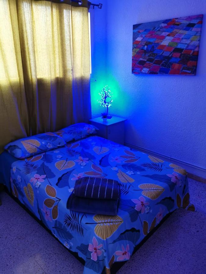 Hostal Babylon Barcelona Luaran gambar